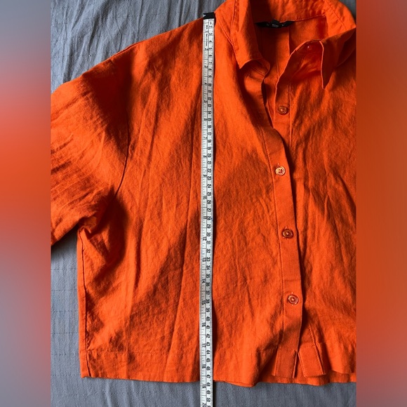 Cropped loose button down shirt LINEN blend - Picture 6 of 7